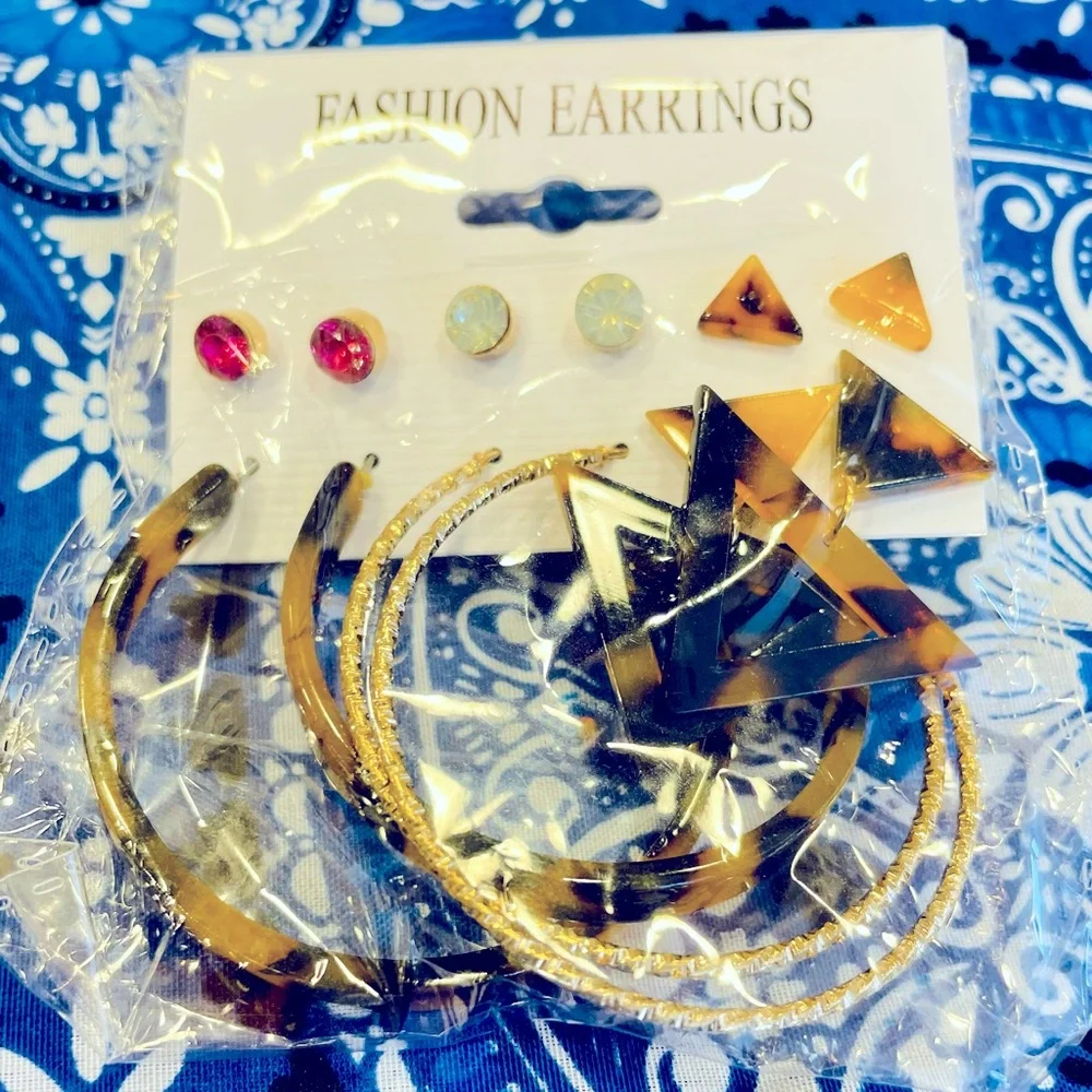 Avocado Green Wooden Bead Necklace Leather Tie New Fashion Earrings & New Bangle - Picture 5 of 7